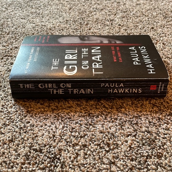 The Girl on the Train Paperback Book - Picture 3 of 3